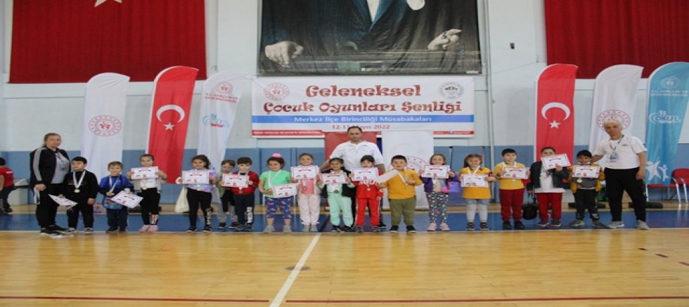 Sinop'ta Geleneksel Çocuk Şenliği