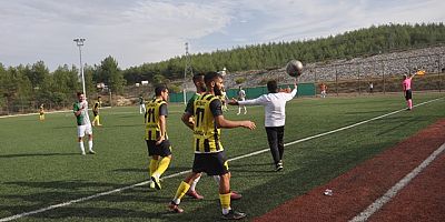 Boyabat 1868 Kozlu Belediye Spor Sezonun İlk Maçında Gol Bulamadılar 0-0