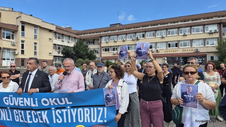 Eğitim-İş Sinop'tan Milli Eğitim Önünde Tepki: Okullar Güvenli Değil!