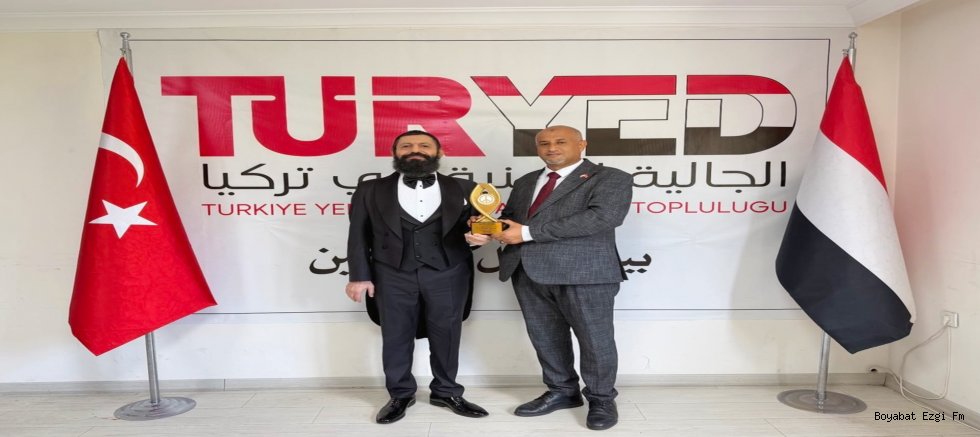 Akif Manaf’a “Yemen-Türkiye Dostluk ve Barış Ödülü” Verildi