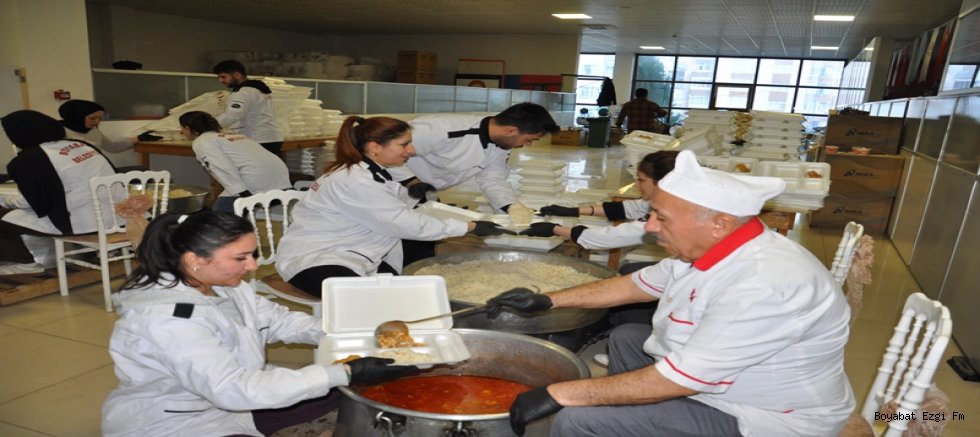 Boyabat Belediyesi İftar Yemeklerini Kültür Merkezi’nde Sürdürüyor