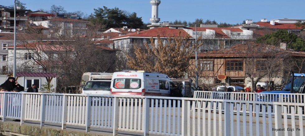 Boyabat’ta 85 Yaşındaki Adama Otomobil Çarptı