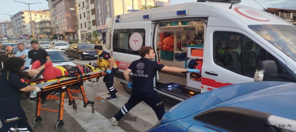 Boyabat'ta Elektrikli Bisiklet Kazası 1 Yaya Yaralandı
