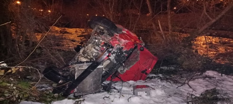 Otomobil 150 Metreden Çaya Uçtu, 1 Kişi Hayatını Kaybetti