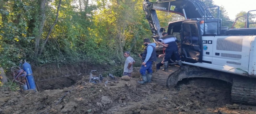 Sinop’ta Ana İsale Hattı Patladı: Mısır Tarlası Sular Altında Kaldı!