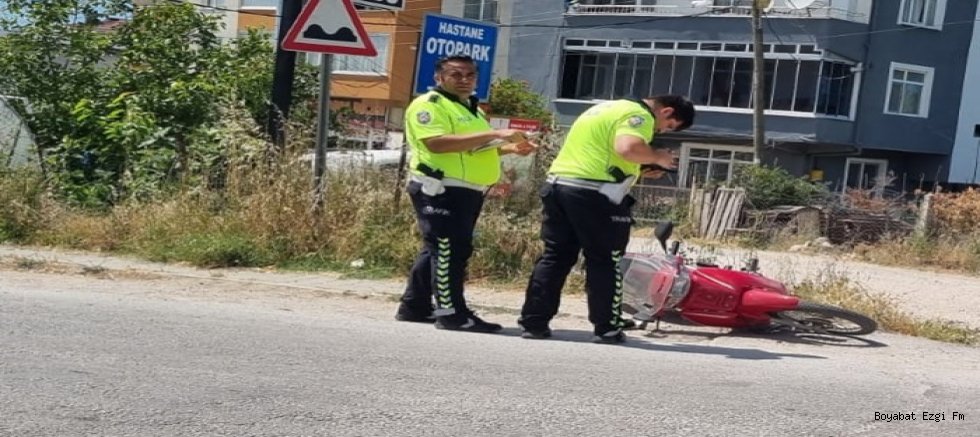 Sinop’ta Motosiklet Kazası Hastane Kavşağı'nda Sürücü Yaralandı