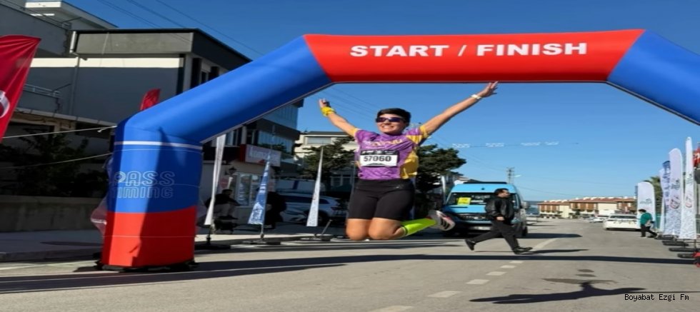 Tarihi SEV Sinop Yarı Maratonu Gerçekleşti: 21K Kadınlar Birincisi Zerrin Yorulmaz