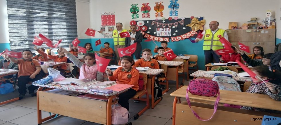 THK Sinop, 23 Nisan’da Minik Yürekleri Sevindirdi