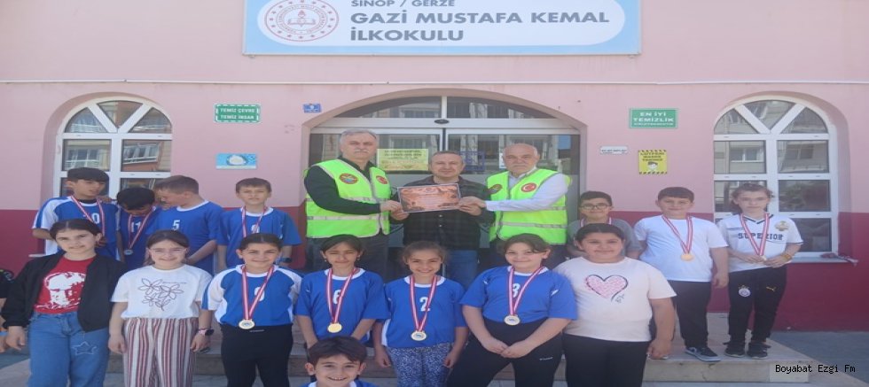 THK Sinop Şubesi’nden Okul Müdürlerine Teşekkür Belgesi