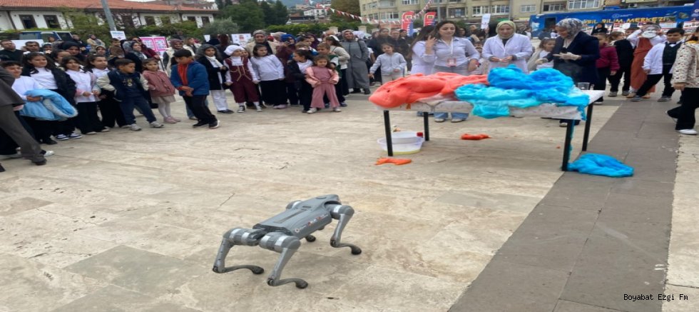 TÜBİTAK Destekli Boyabat Bilim ve Merak Güneşi Şenliği Başladı