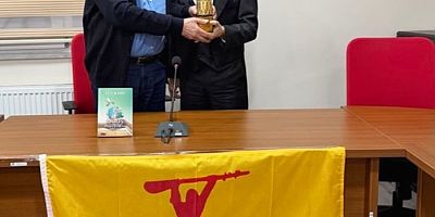    Akif Manaf’a “Eşitlik ve Barış Ödülü” Verildi