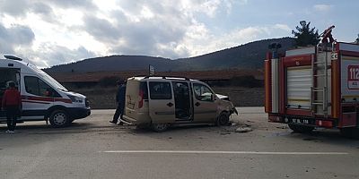 Boyabat'ta Trafik Kazası 10 Yaralı
