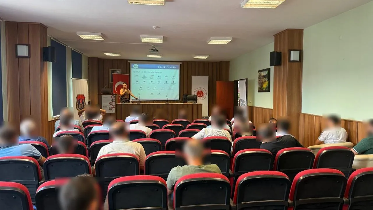 Boyabat’ta Yükümlülere Yeni Bir Başlangıç İŞKUR’dan Hayat Değiştiren Seminer!