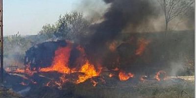 Durağan'da Saman Yüklü Römork Alevlere Teslim Oldu