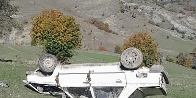 Sinop Boyabat’ta İki Otomobil Çarpıştı: Dereye Devrilen Araç Sürücüsü Yaralandı