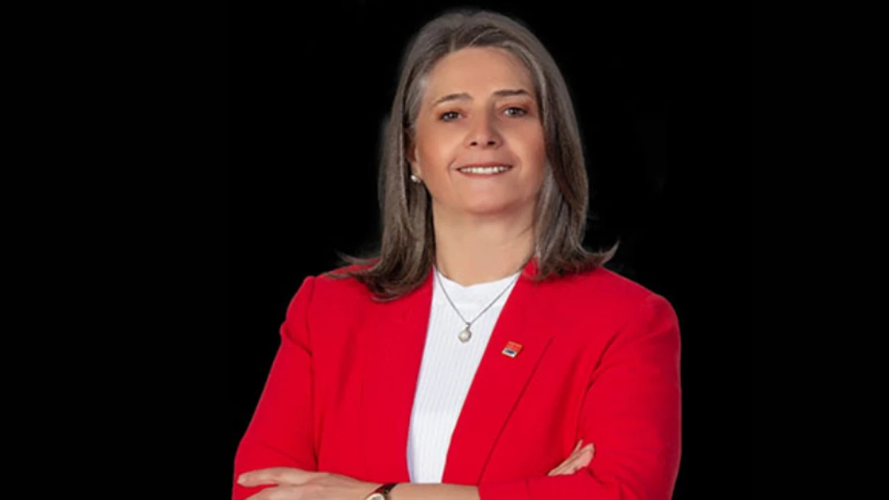 SİNOP’TA YENİ BİR NEFES, YENİ BİR SES! SİBEL SUİÇMEZ SİNOP’A GELİYOR
