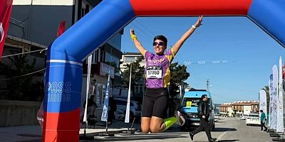 Tarihi SEV Sinop Yarı Maratonu Gerçekleşti: 21K Kadınlar Birincisi Zerrin Yorulmaz