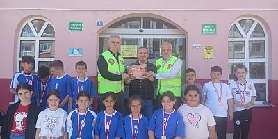 THK Sinop Şubesi’nden Okul Müdürlerine Teşekkür Belgesi